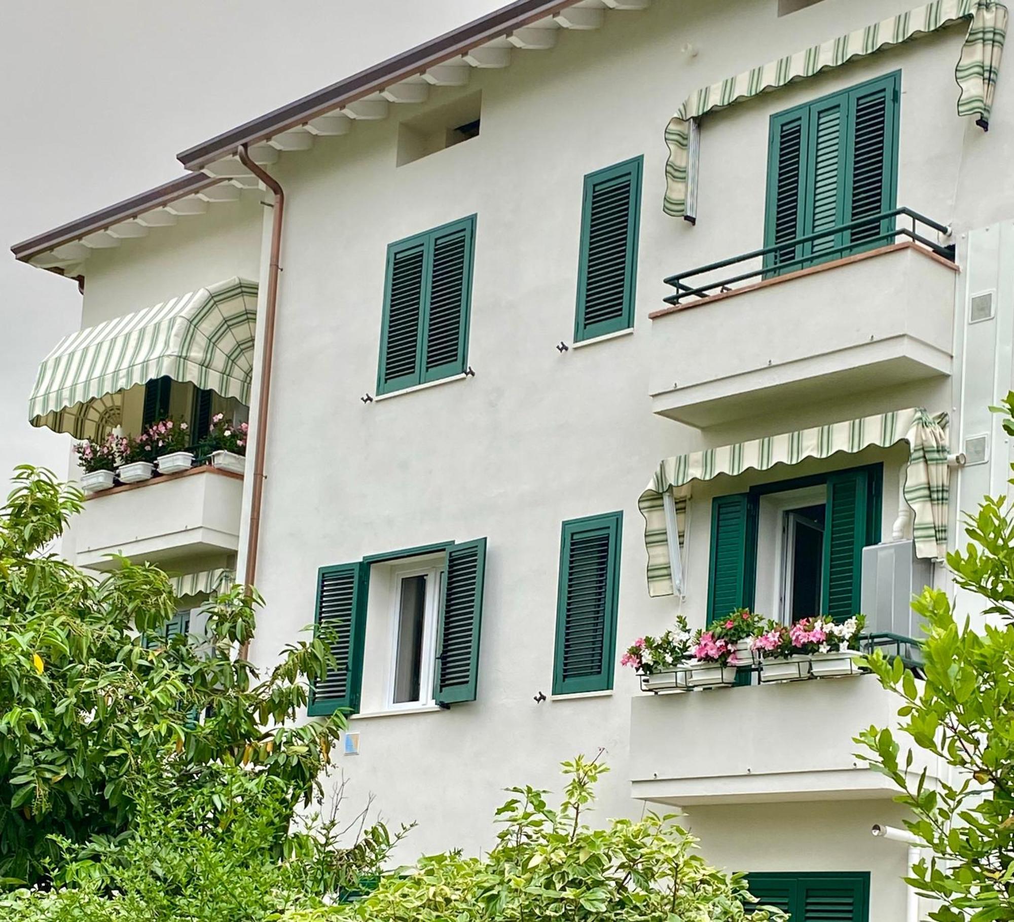 Domus Zoe Appartement Forte dei Marmi Buitenkant foto
